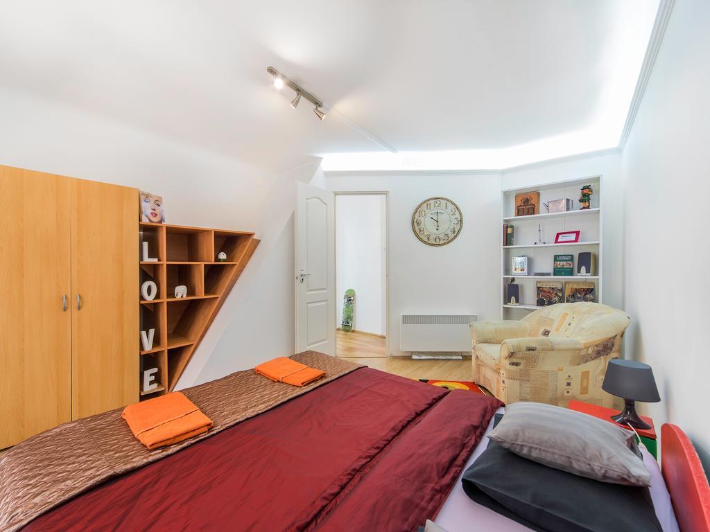 Central Budapest Apartment מראה חיצוני תמונה